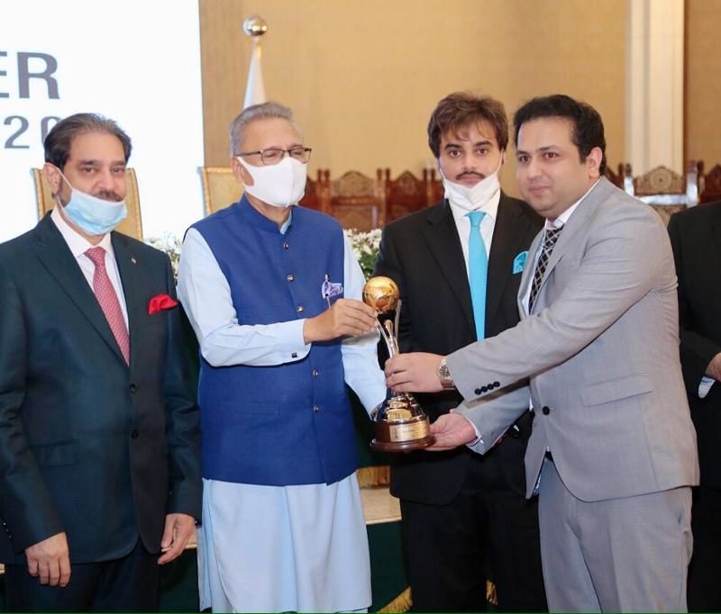 Jazib Zaman receiving Presidential Exports Trophy - Jazib Zaman, Our Company CEO received Presidential Export Trophy
